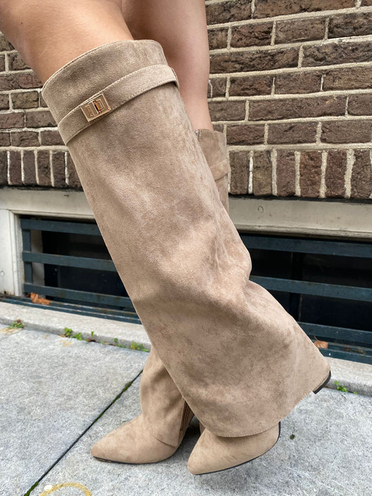 It girl boots